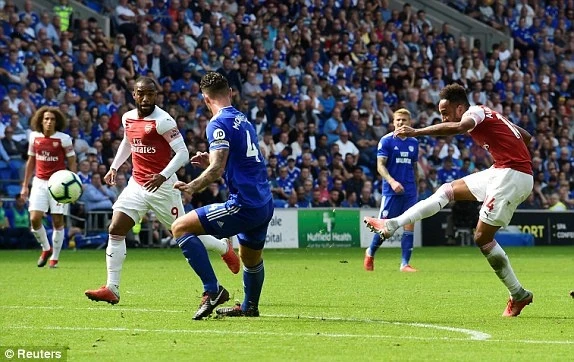 Arsenal,  Unai Emery,  Lacazette,  Aubameyang anh 6