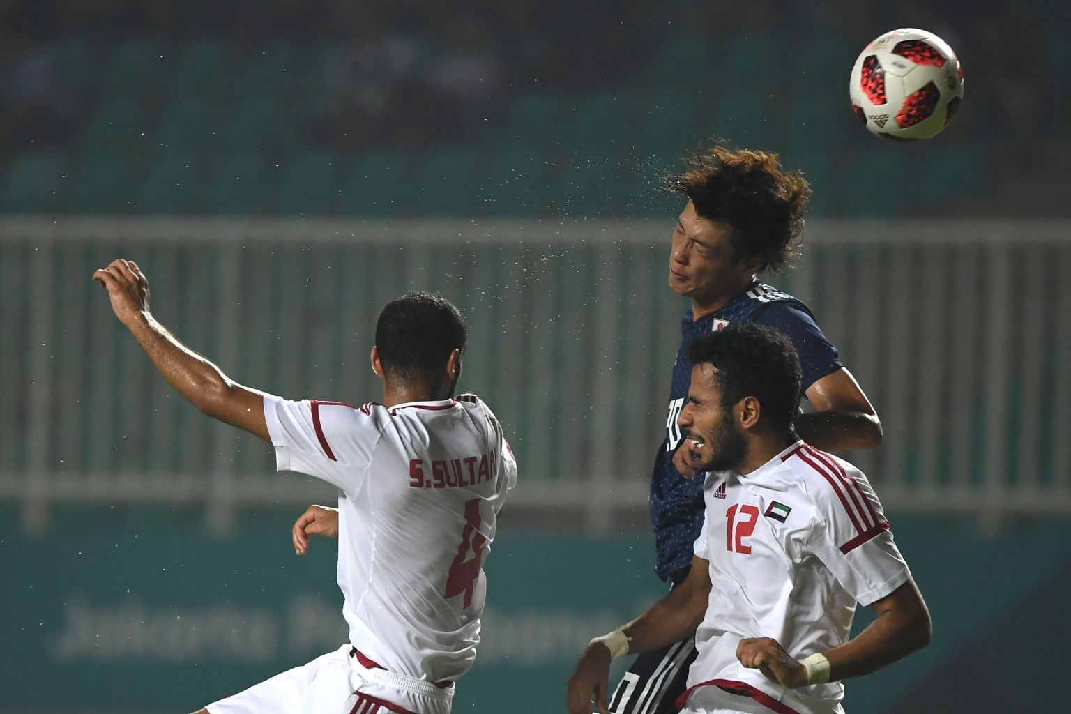 Olympic Viet Nam,  Quang Hai,  trung ve Bui Tien Dung,  Vu Van Thanh,  doi hinh tieu bieu ASIAD 18 anh 2