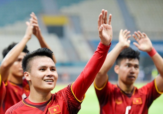 Doi hinh tieu bieu ASIAD: Olympic Viet Nam vuot troi voi 3 cai ten hinh anh