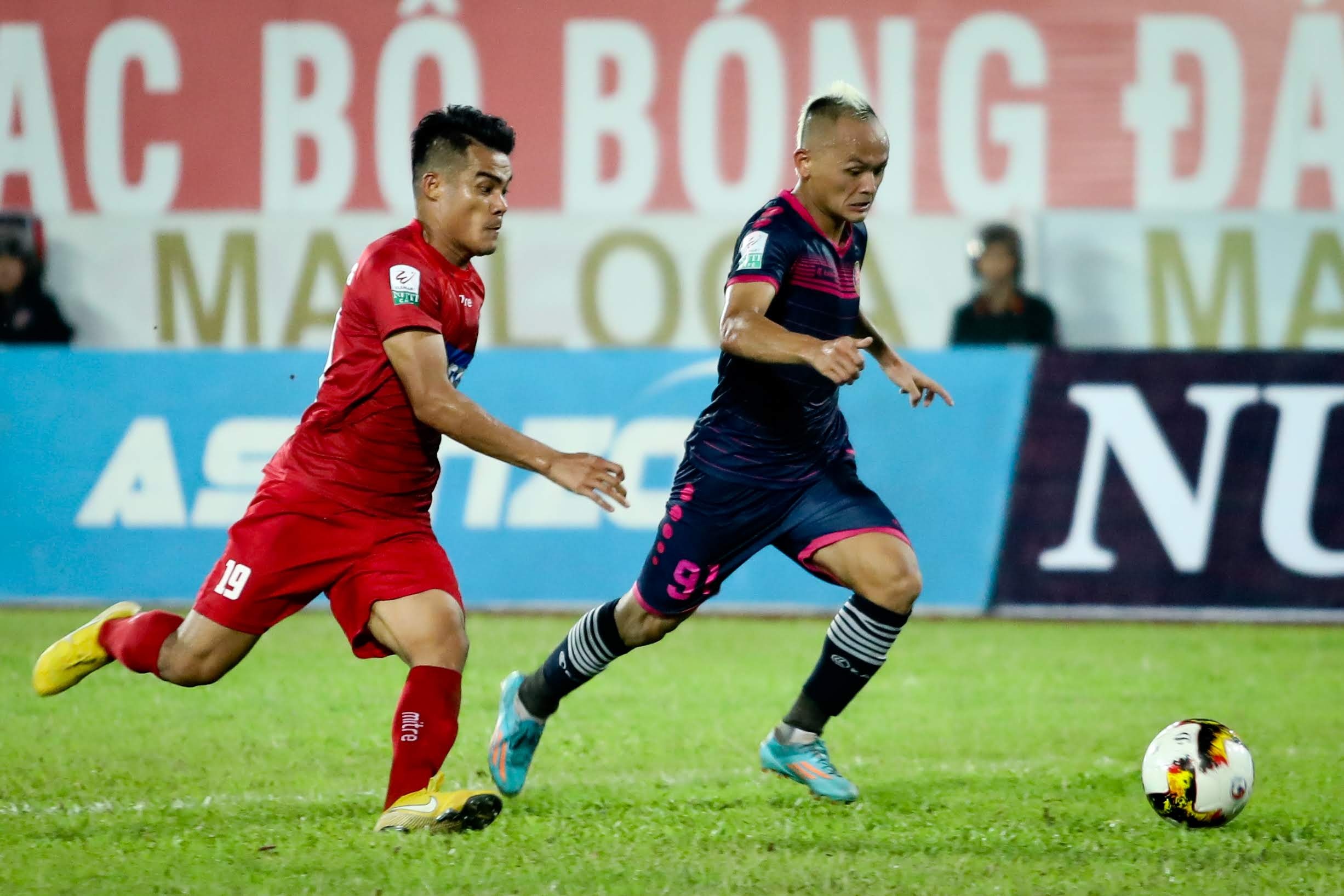 thu mon Van Lam,  V.League CLB Hai Phong,  Sai Gon anh 5