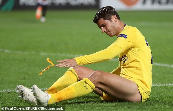 Morata tiep tuc gay that vong, Chelsea thang toi thieu ngay ra quan hinh anh