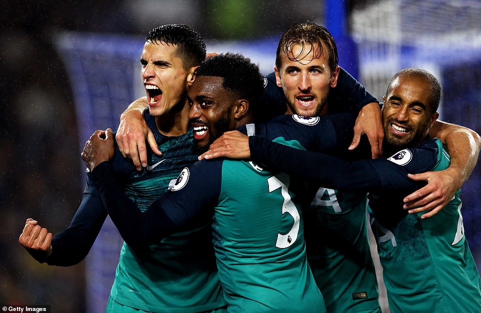 Harry Kane, Lamela ghi ban giup Tottenham chat vat gianh 3 diem hinh anh