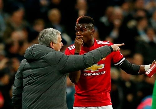 'Mourinho se khong bao gio cho Pogba lam doi truong MU nua' hinh anh