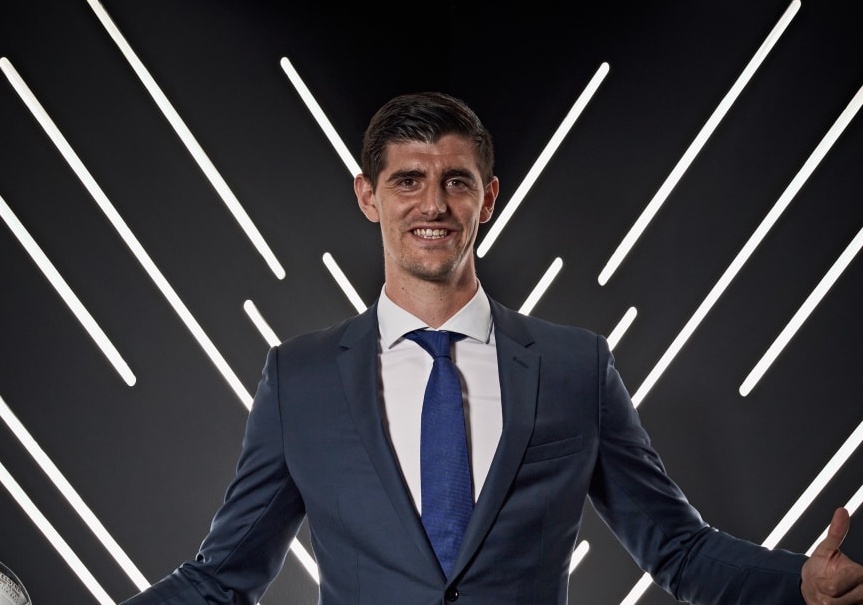 Vi sao Courtois bi loai, con De Gea co mat trong doi hinh tieu bieu? hinh anh