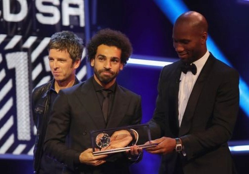 CDV doi 'cong ly' cho Ronaldo, Bale khi Salah thang giai Puskas hinh anh