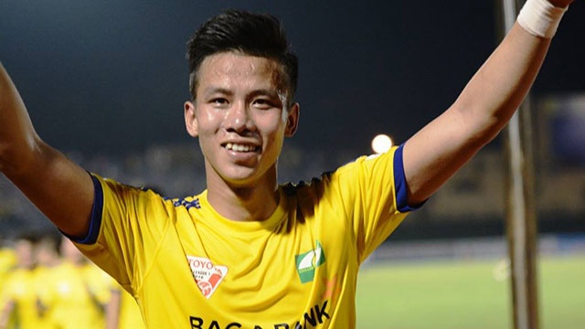 Sau Phi Son, Que Ngoc Hai la ngoi sao ke tiep roi SLNA? hinh anh