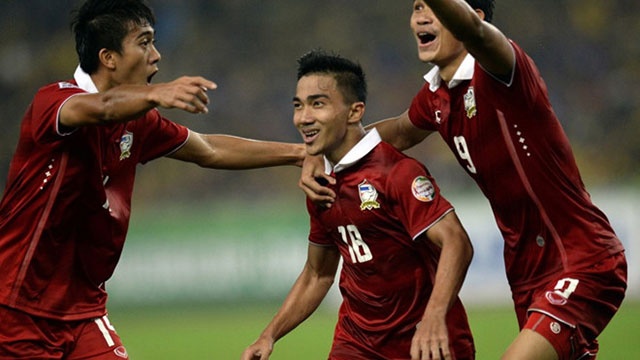 Doi tuyen Thai Lan tham hut doi hinh du AFF Cup hinh anh