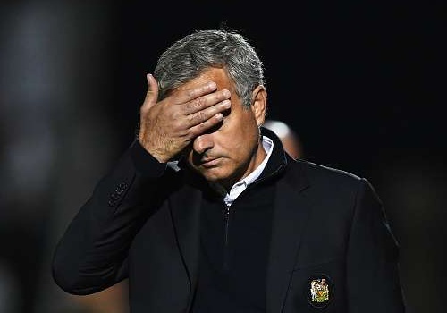 'Cau thu MU dang tuc gian va that vong ve Mourinho' hinh anh