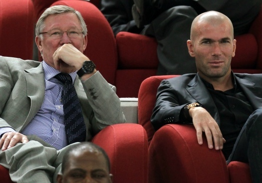 CDV MU khan thiet xin Zidane lam HLV thay the Mourinho hinh anh