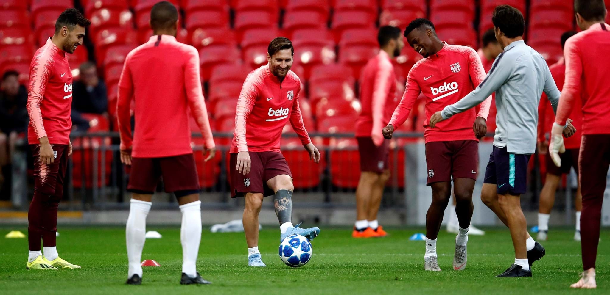 Mauricio Pochettino,  Ernesto Valverde,  Lionel Messi,  Espanyol,  Barcelona anh 3