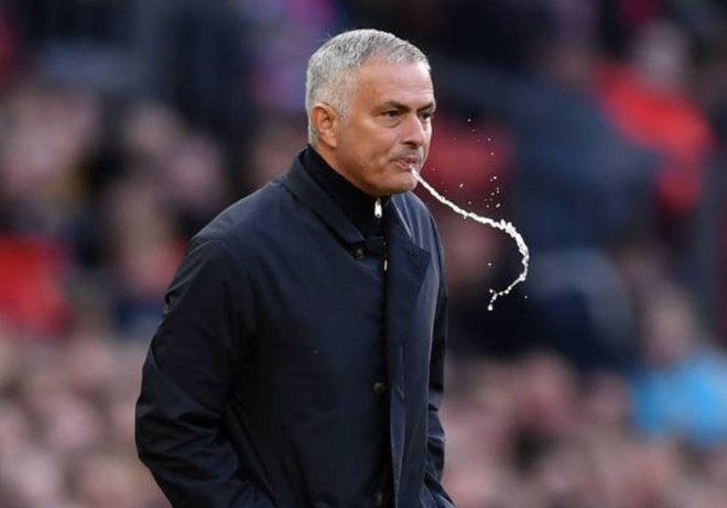 LDBD Anh mo cuoc dieu tra hanh vi cua Mourinho o tran gap Newcastle hinh anh