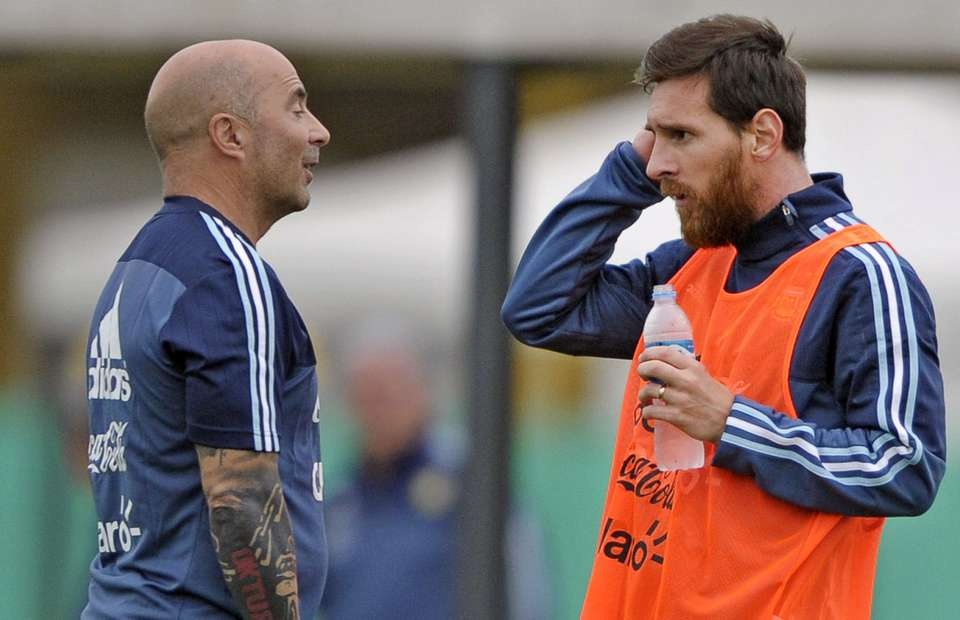 Jorge Sampaoli,  Lionel Messi,  đội tuyển Argentina,  Barcelona ảnh 1 Jorge Sampaoli,  Lionel Messi,  doi tuyen Argentina,  Barcelona anh 1