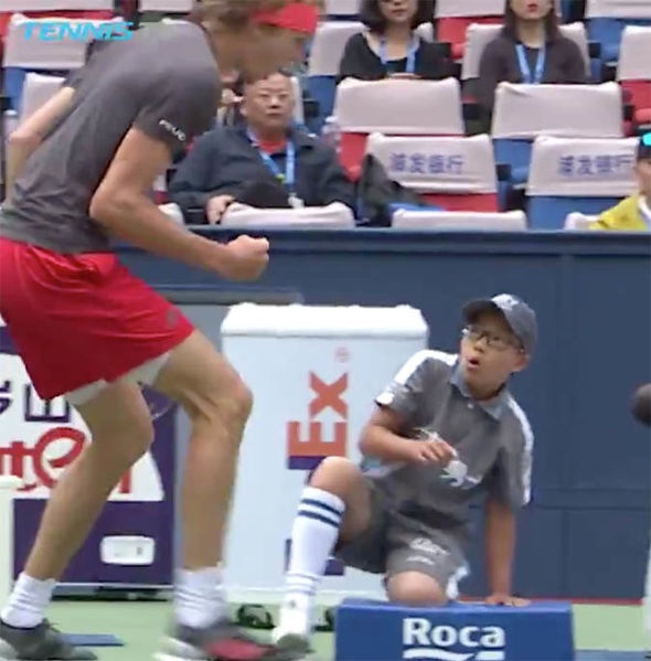 Alexander Zverev,  Shanghai Masters,  tennis,  ATP Tour,  cau be nhat bong anh 1