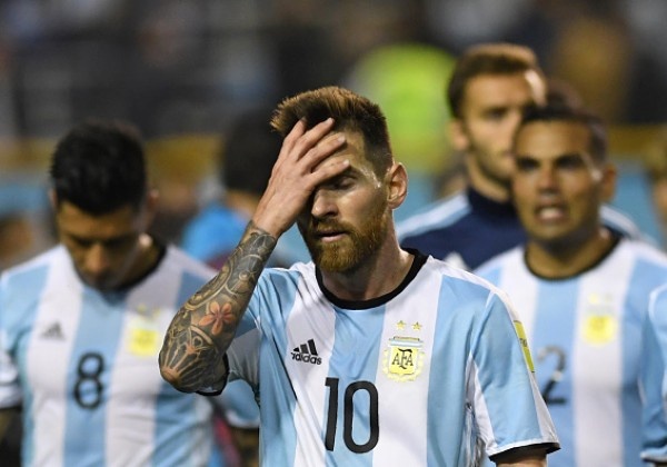 'Ap luc khien Messi khong the hien tot o tuyen nhu khi khoac ao Barca' hinh anh