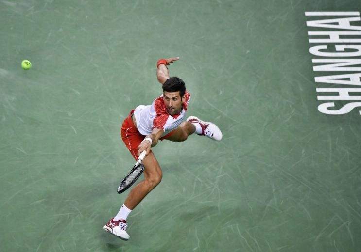 Djokovic tro lai cuoc dua so 1 the gioi sau chien thang o Thuong Hai hinh anh