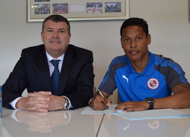 đội tuyển Indonesia, Darren Sidoel, Reading, Ajax Amsterdam ảnh 1 doi tuyen Indonesia, Darren Sidoel, Reading, Ajax Amsterdam anh 1