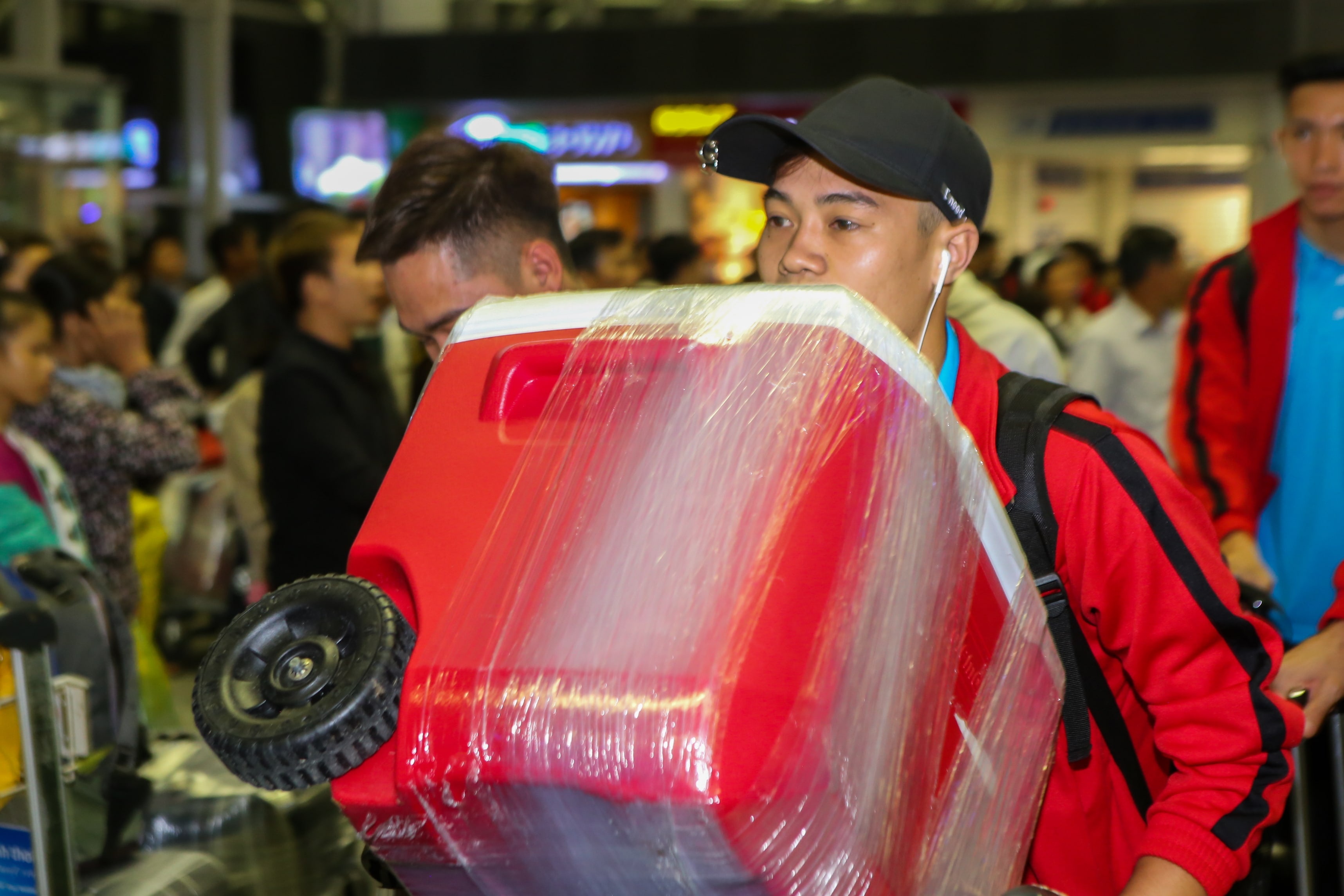 Doi tuyen Viet Nam chia tay,  tap huan Han Quoc,  Cong Phuong,  Duc Chinh anh 3