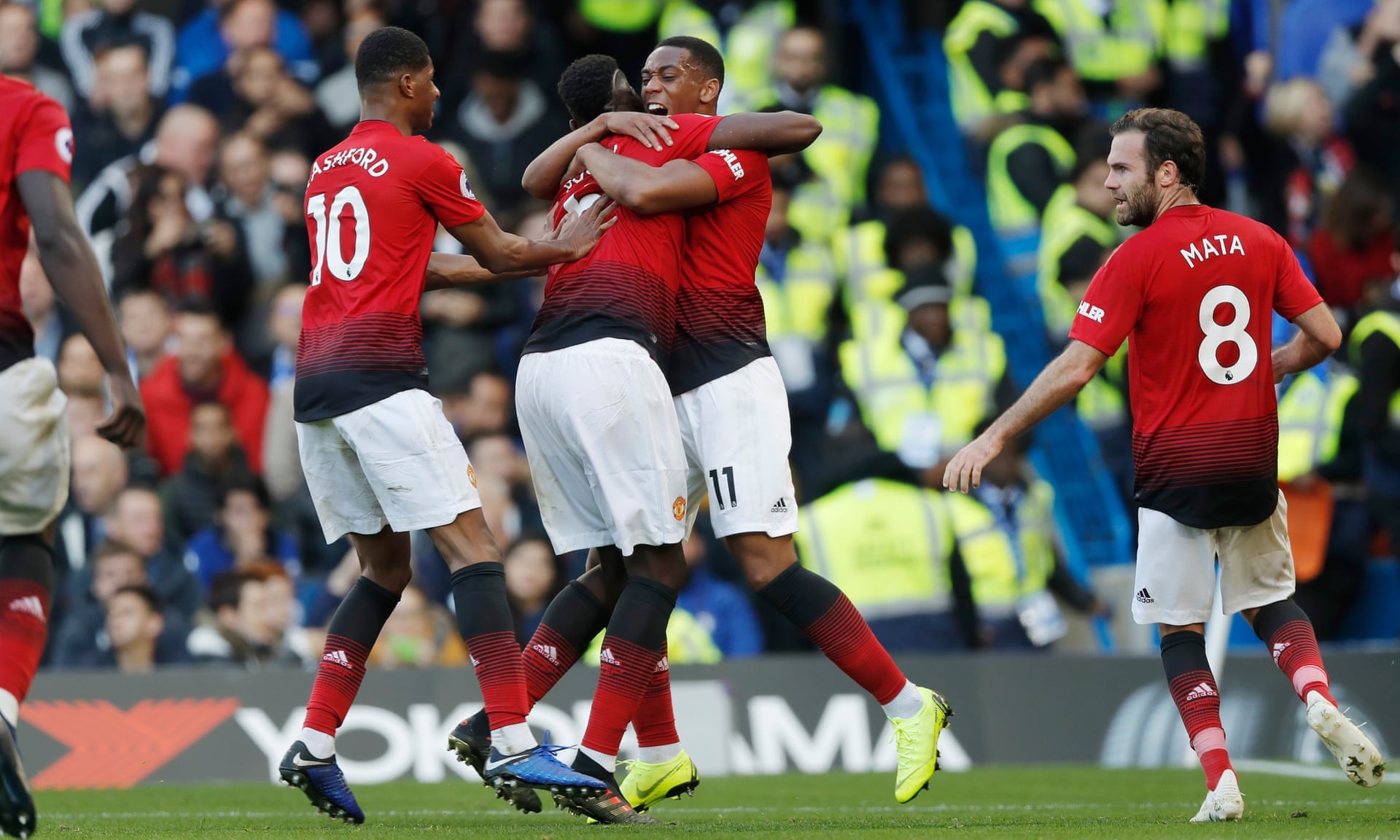 Martial lập cú đúp, Chelsea hòa MU, Mourinho nổi giận, Paul Pogba ảnh 2 Martial lap cu dup, Chelsea hoa MU, Mourinho noi gian, Paul Pogba anh 2