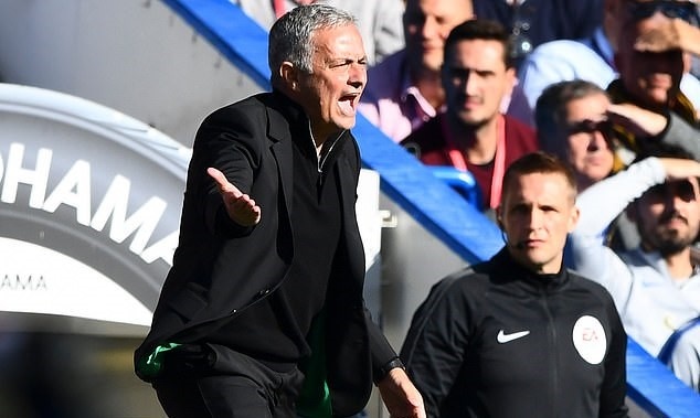 HLV Mourinho mo cuoc dieu tra, truy tim noi gian cua Man Utd hinh anh