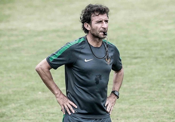 HLV Luis Milla phan nan sau khi chia tay LDBD Indonesia hinh anh