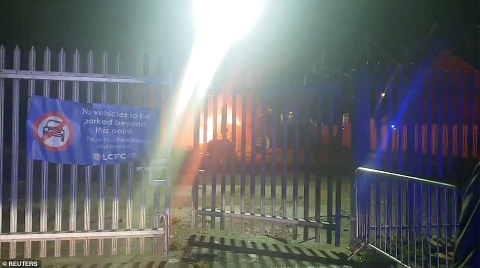 Vichai Srivaddhanaprabha,  Leicester City,  King Power,  truc thang boc chay anh 4