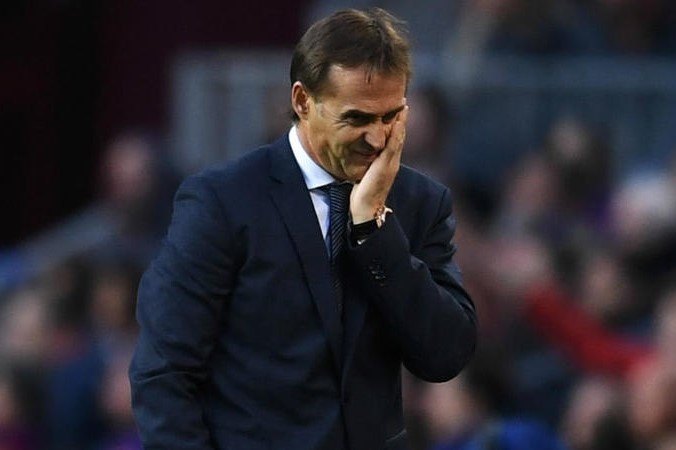 Co dong vien Real phan no, doi sa thai HLV sau tran thua Barca hinh anh