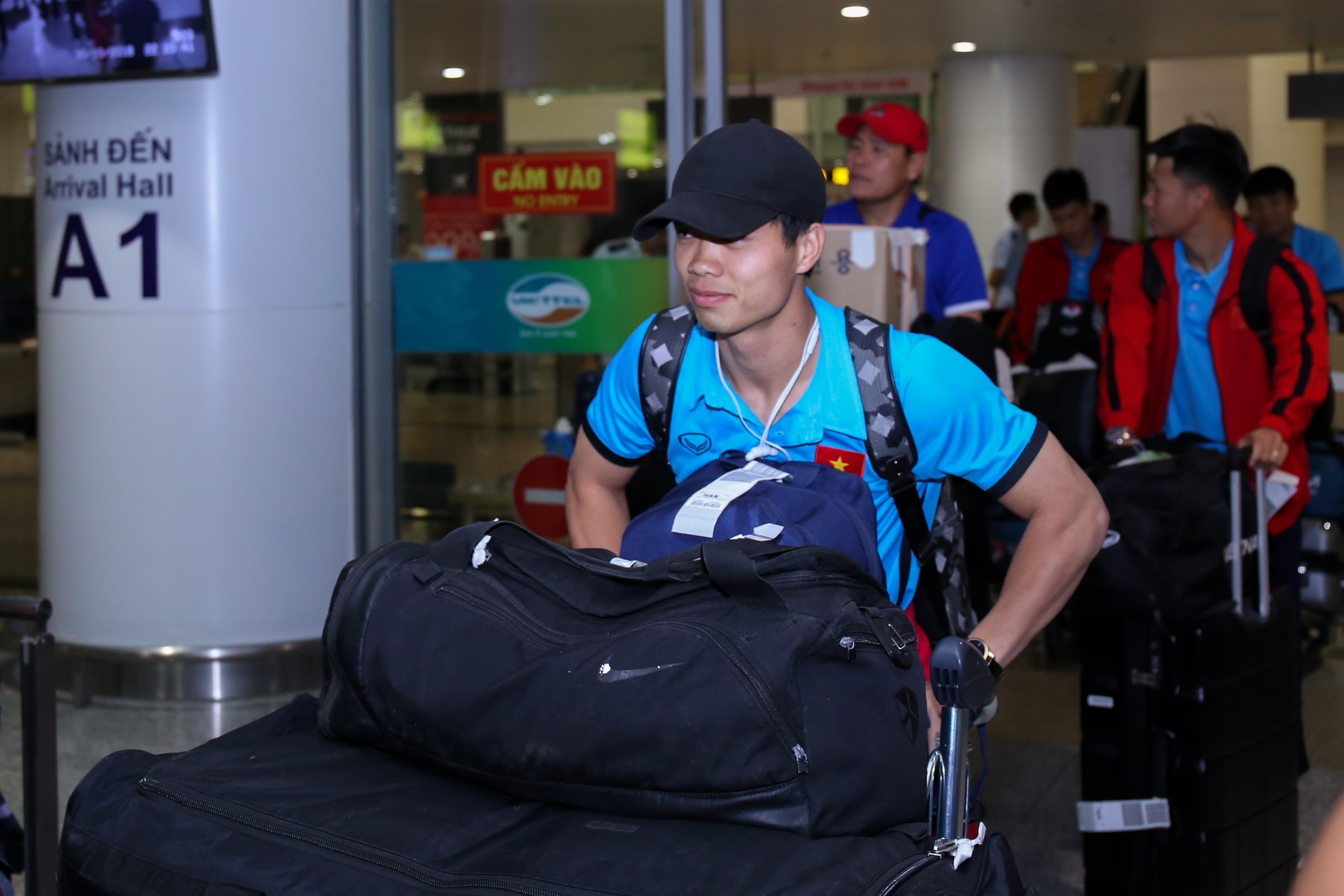 Doi tuyen Viet Nam,  tap huan Han Quoc,  Cong Phuong anh 4