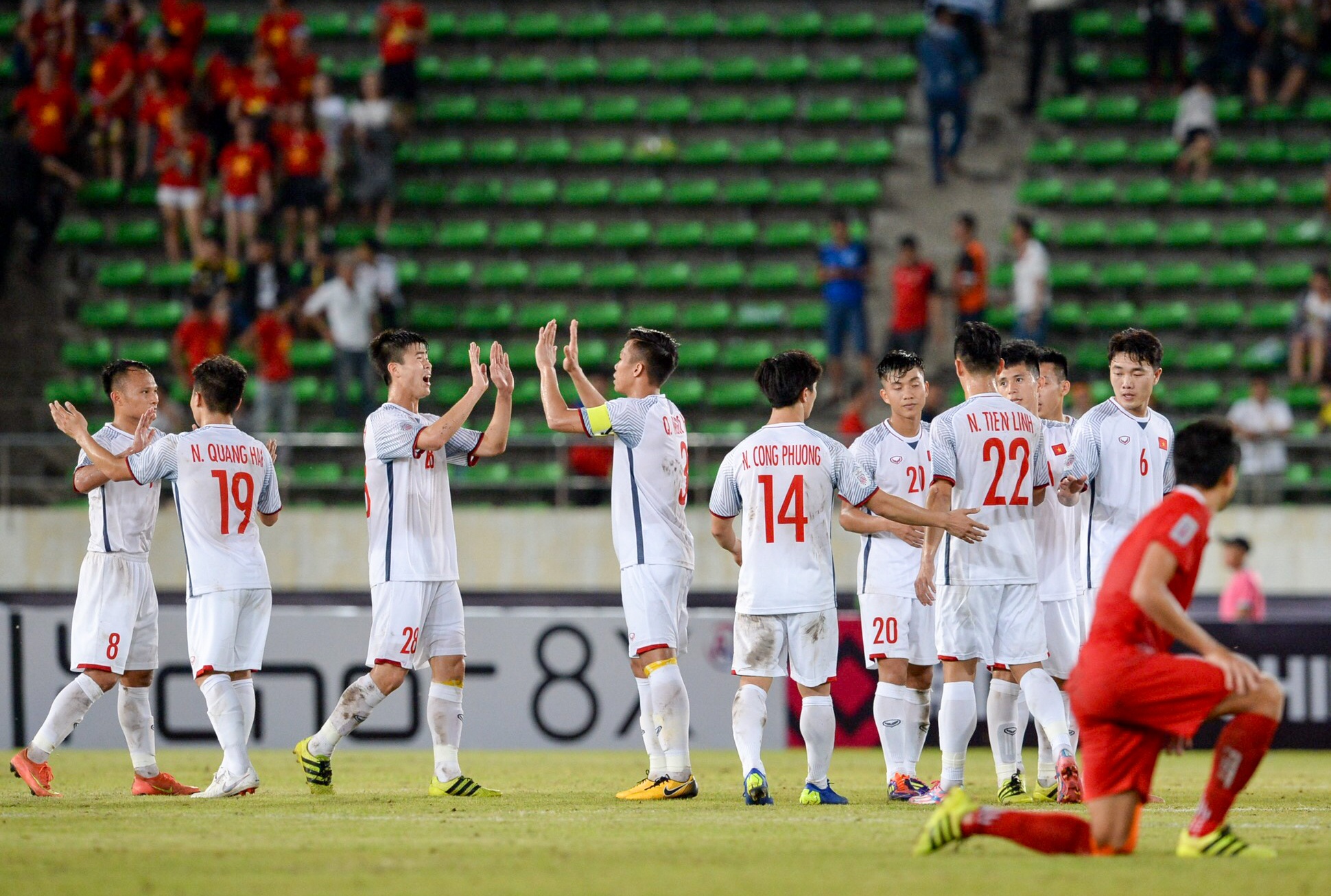 Lào vs Việt Nam, đội tuyển Việt Nam, AFF Cup 2018, Công Phượng ghi bàn ảnh 10 Lao vs Viet Nam, doi tuyen Viet Nam, AFF Cup 2018, Cong Phuong ghi ban anh 10