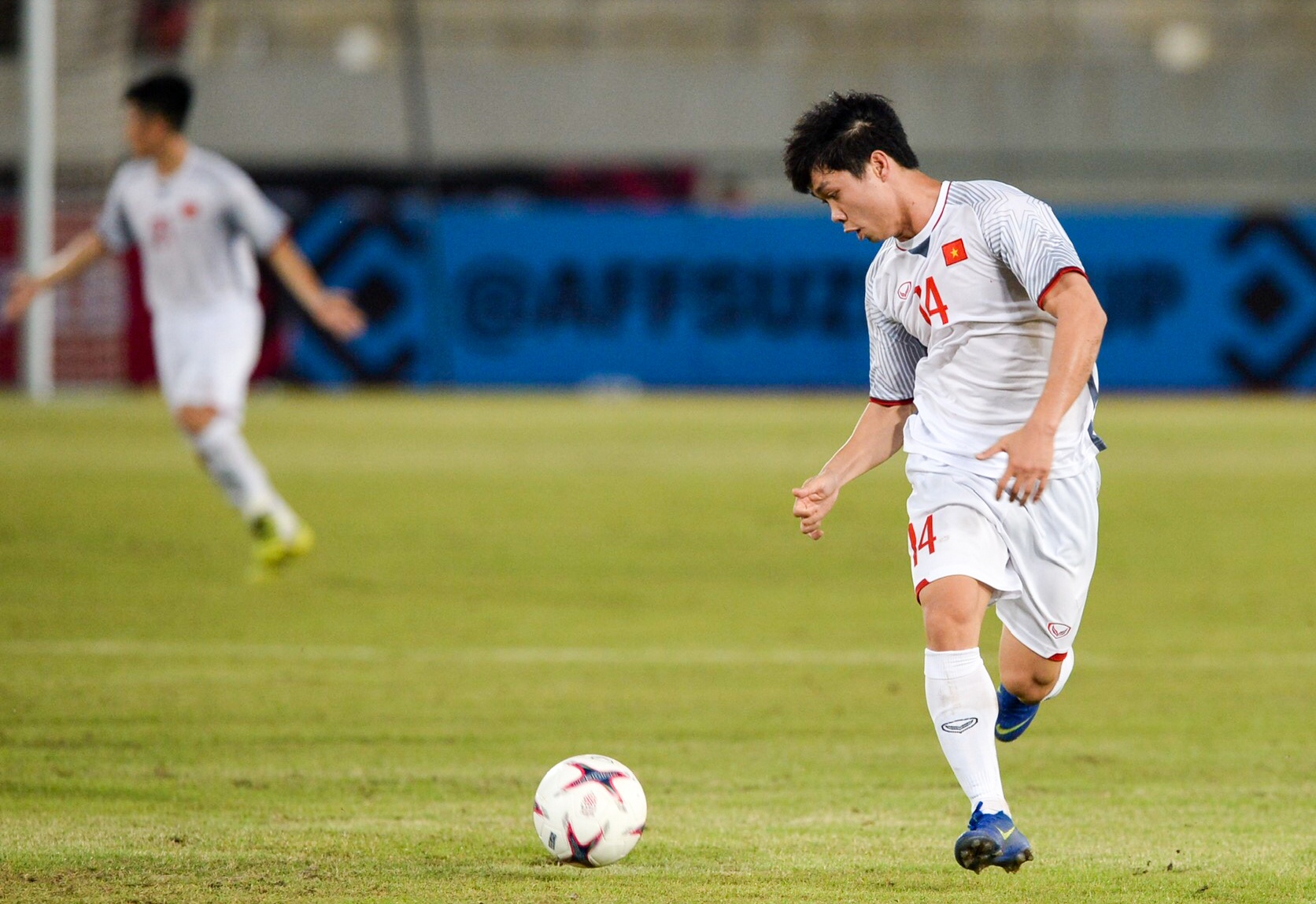Lào vs Việt Nam, đội tuyển Việt Nam, AFF Cup 2018, Công Phượng ghi bàn ảnh 1 Lao vs Viet Nam, doi tuyen Viet Nam, AFF Cup 2018, Cong Phuong ghi ban anh 1