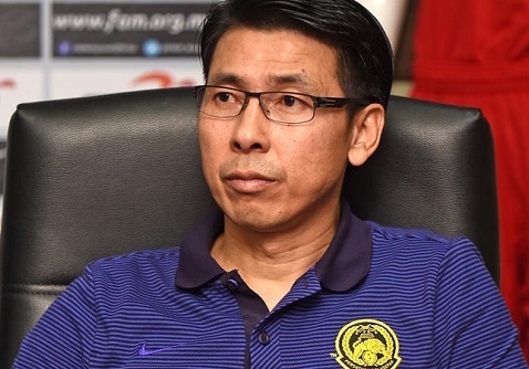 HLV Malaysia ra 'toi hau thu' cho cac hoc tro truoc tran gap Lao hinh anh