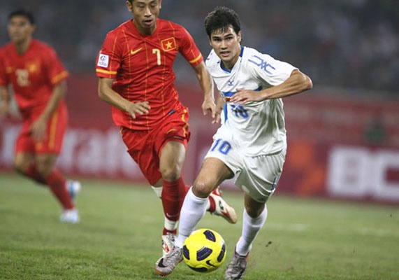 Phil Younghusband va cong cuoc duy tri vi tri so mot tuyen Philippines hinh anh