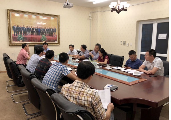 CĐV đốt pháo sáng, đội tuyển Việt Nam, AFF Cup ảnh 1 CDV dot phao sang, doi tuyen Viet Nam, AFF Cup anh 1