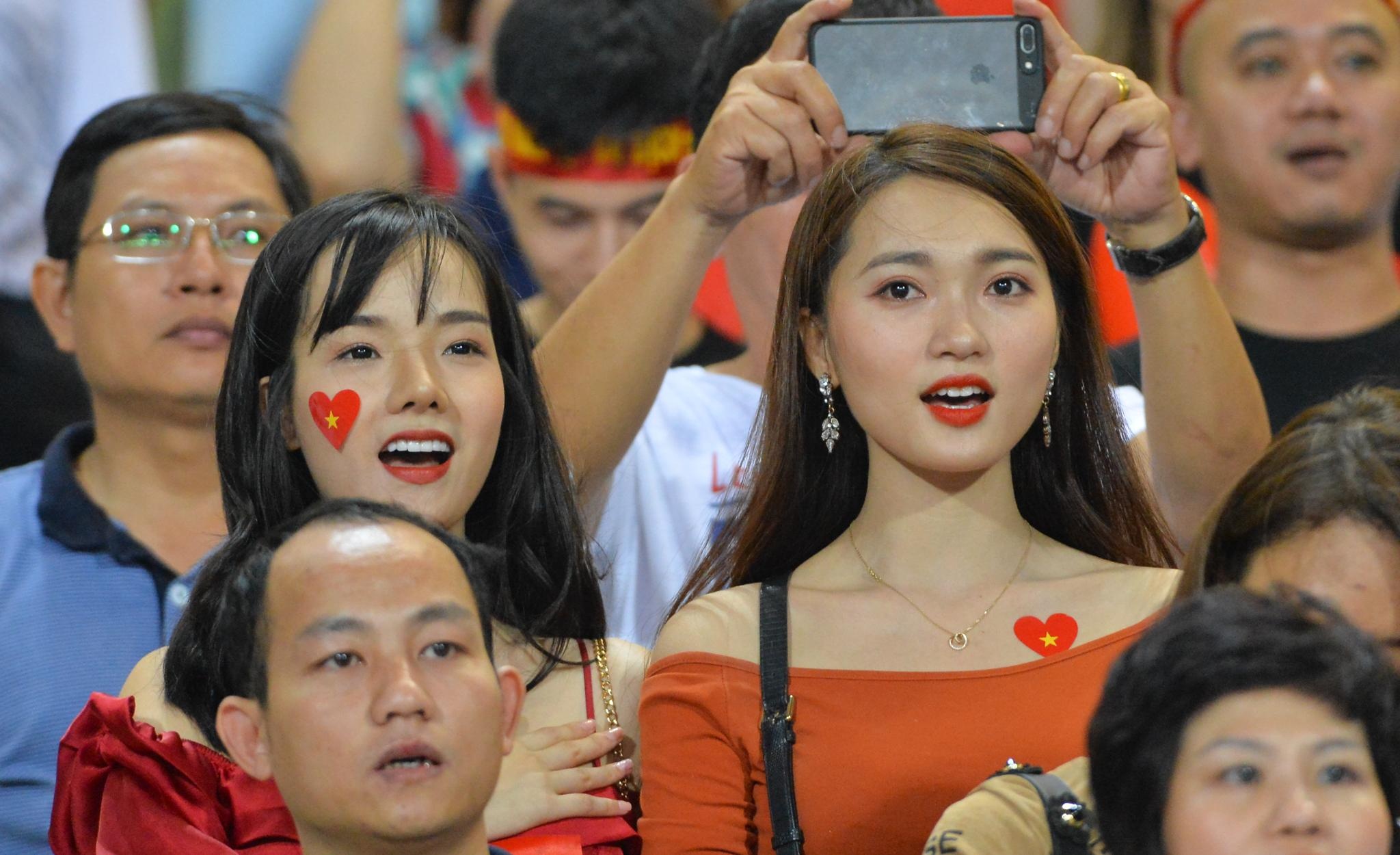 doi tuyen Viet Nam,  CDV Viet Nam,  AFF Cup 2018,  Malaysia anh 8