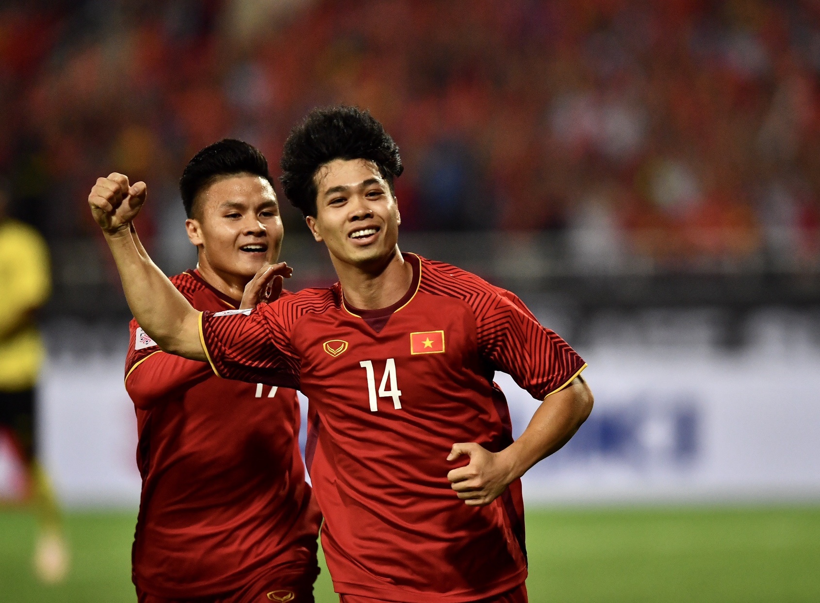 Tai sao tin hieu tran dau Viet Nam - Malaysia o AFF Cup bi gian doan? hinh anh
