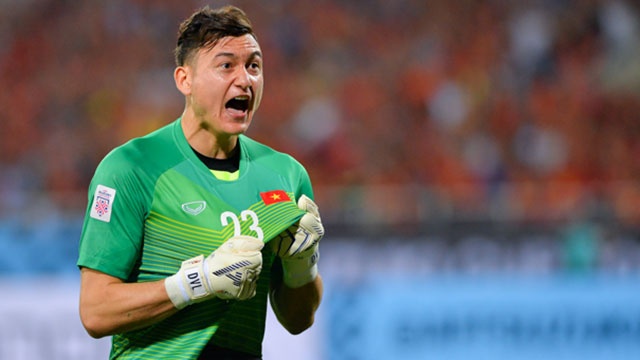 'Bong da Viet Nam phat trien vuot bac so voi Myanmar' hinh anh