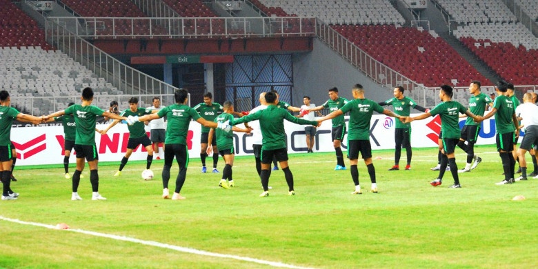 đội tuyển Indonesia bị loại từ vòng bảng, AFF Cup 2018, Bima Sakti ảnh 1 doi tuyen Indonesia bi loai tu vong bang, AFF Cup 2018, Bima Sakti anh 1