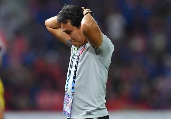 Tuyen thu Indonesia bat khoc sau khi bi loai tu vong bang AFF Cup hinh anh