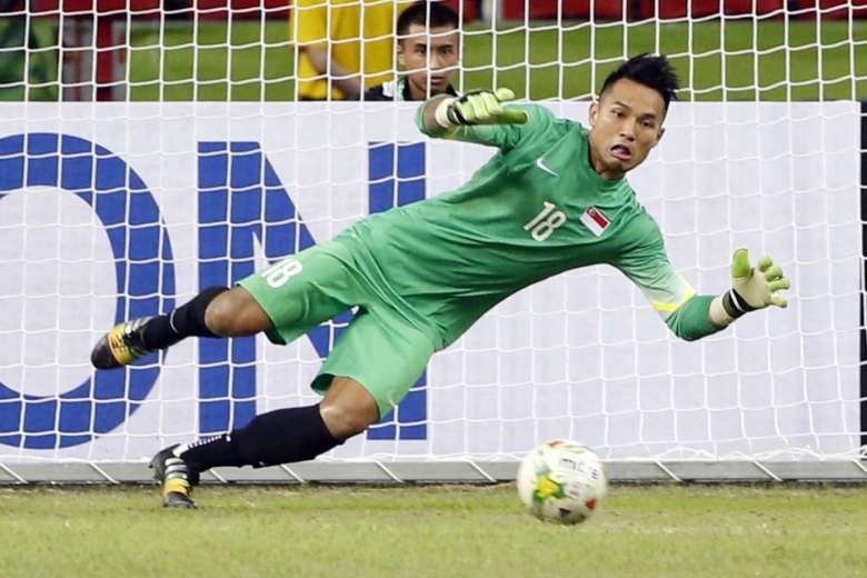 thủ môn Singapore,  Hassan Sunny,  Adisak Kraisorn,  Thái Lan,  AFF Cup ảnh 1 thu mon Singapore,  Hassan Sunny,  Adisak Kraisorn,  Thai Lan,  AFF Cup anh 1