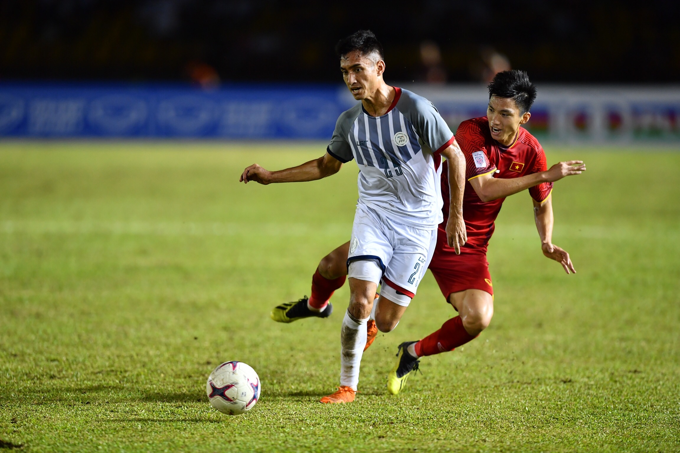 Doan Van Hau,  doi tuyen Viet Nam,  AFF Cup anh 1