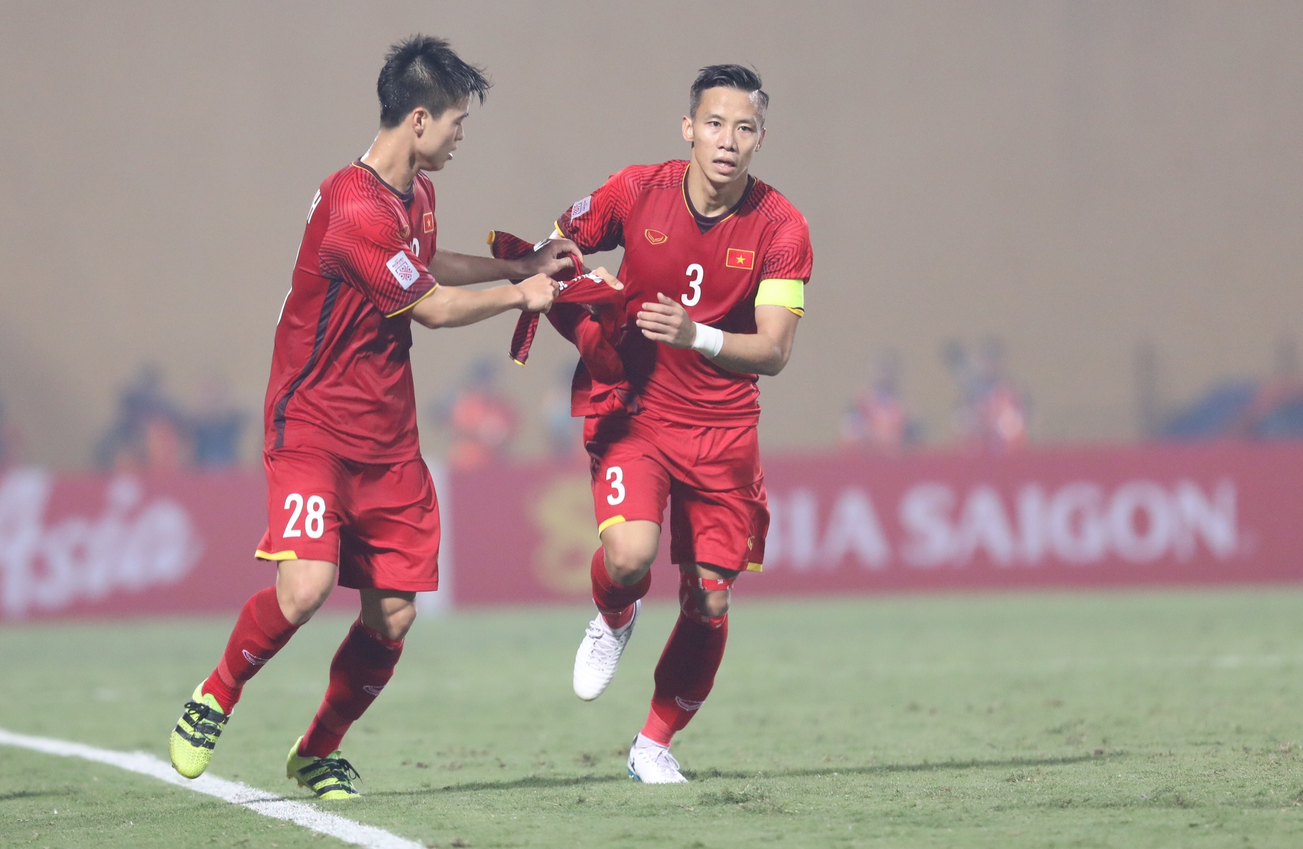 doi tuyen Viet Nam,  Van Toan,  AFF Cup,  chan thuong anh 1