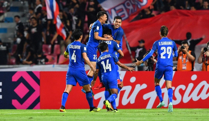 Truc tiep AFF Thai Lan vs Singapore anh 1