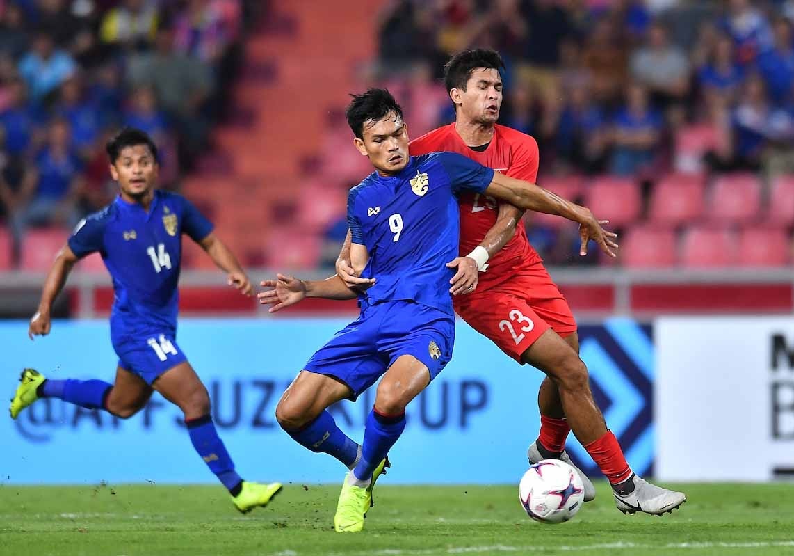 Bat bai o vong bang AFF Cup, Thai Lan van bi co dong vien chi trich hinh anh