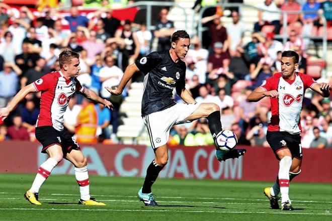 Man Utd vs Arsenal,  Mourinho,  Paul Pogba anh 2