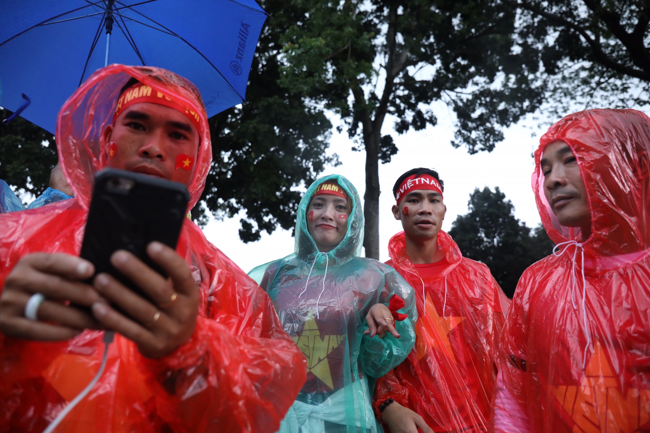 CĐV Malaysia, CĐV Việt Nam, chung kết AFF Cup, đội tuyển Việt Nam ảnh 10 CDV Malaysia, CDV Viet Nam, chung ket AFF Cup, doi tuyen Viet Nam anh 10