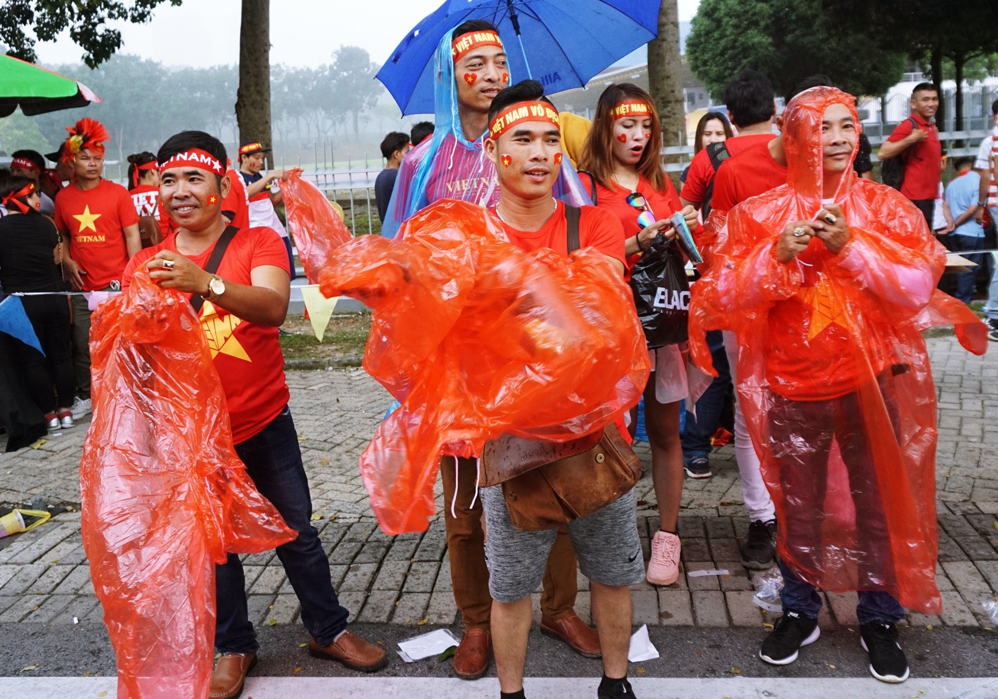 CDV Viet Nam xoay xo nhanh chong khi gap mua nang hat o Malaysia hinh anh