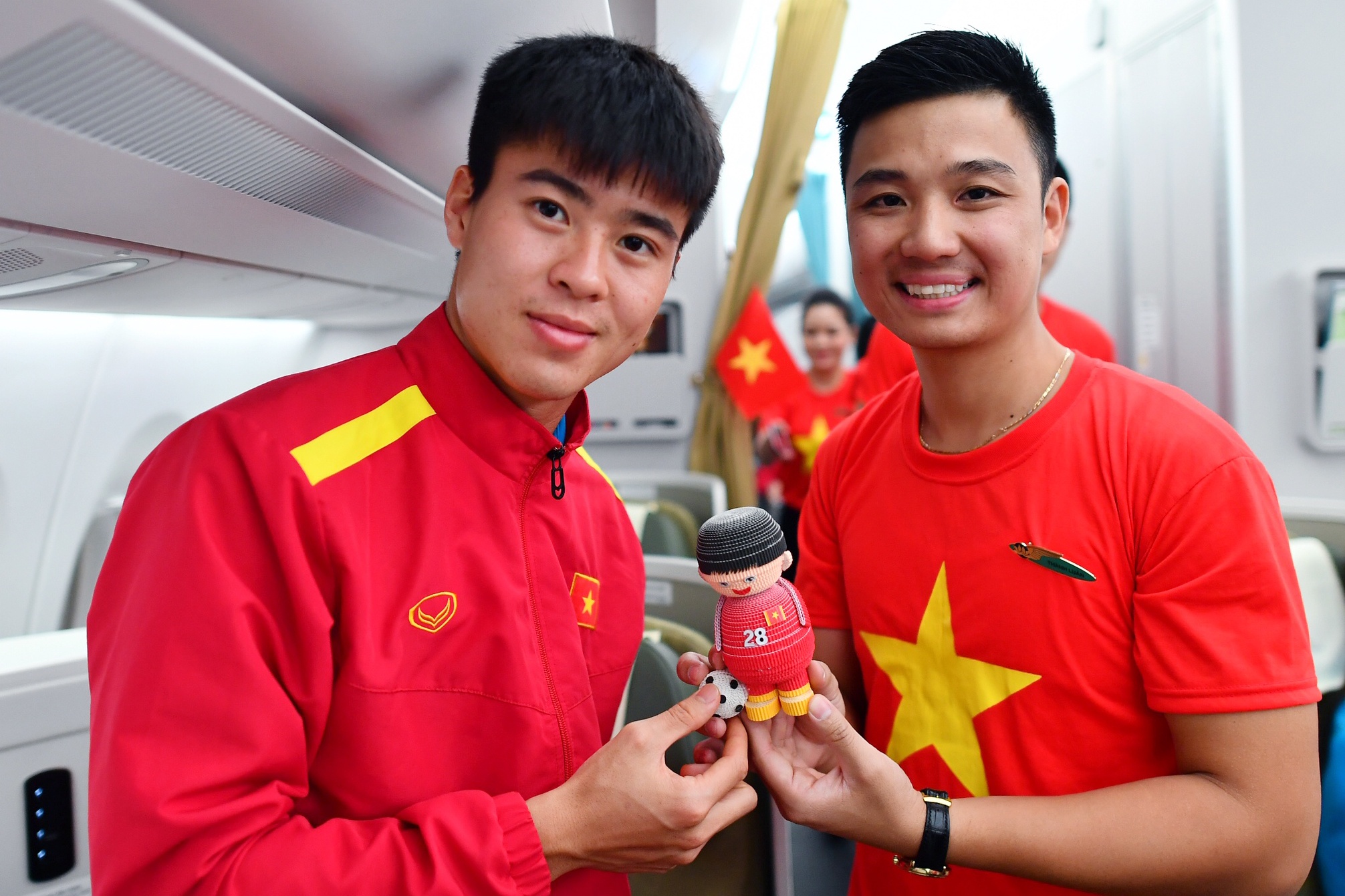 đội tuyển Việt Nam, HLV Park Hang-seo, Hà Đức Chinh, sân bay ảnh 13 doi tuyen Viet Nam, HLV Park Hang-seo, Ha Duc Chinh, san bay anh 13