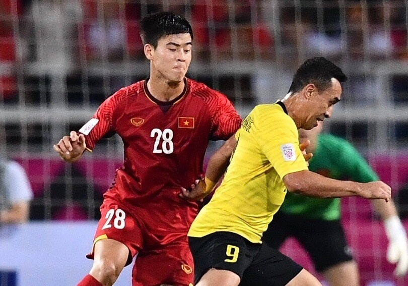 Dang sau Manh 'gat' la mot chang trai song cam xuc, huong ve gia dinh hinh anh