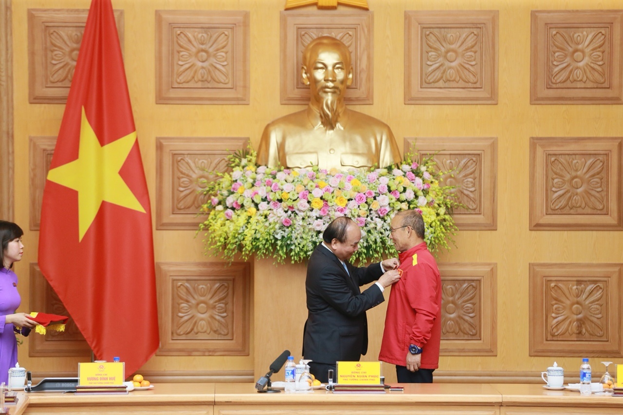HLV Park Hang-seo,  Quang Hai,  AFF Cup 2018,  Thu tuong Nguyen Xuan Phuc anh 7