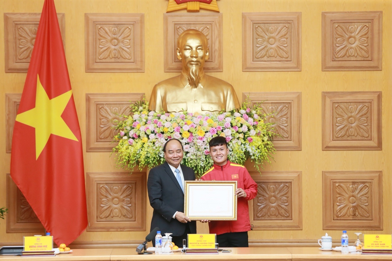 HLV Park Hang-seo,  Quang Hai,  AFF Cup 2018,  Thu tuong Nguyen Xuan Phuc anh 9