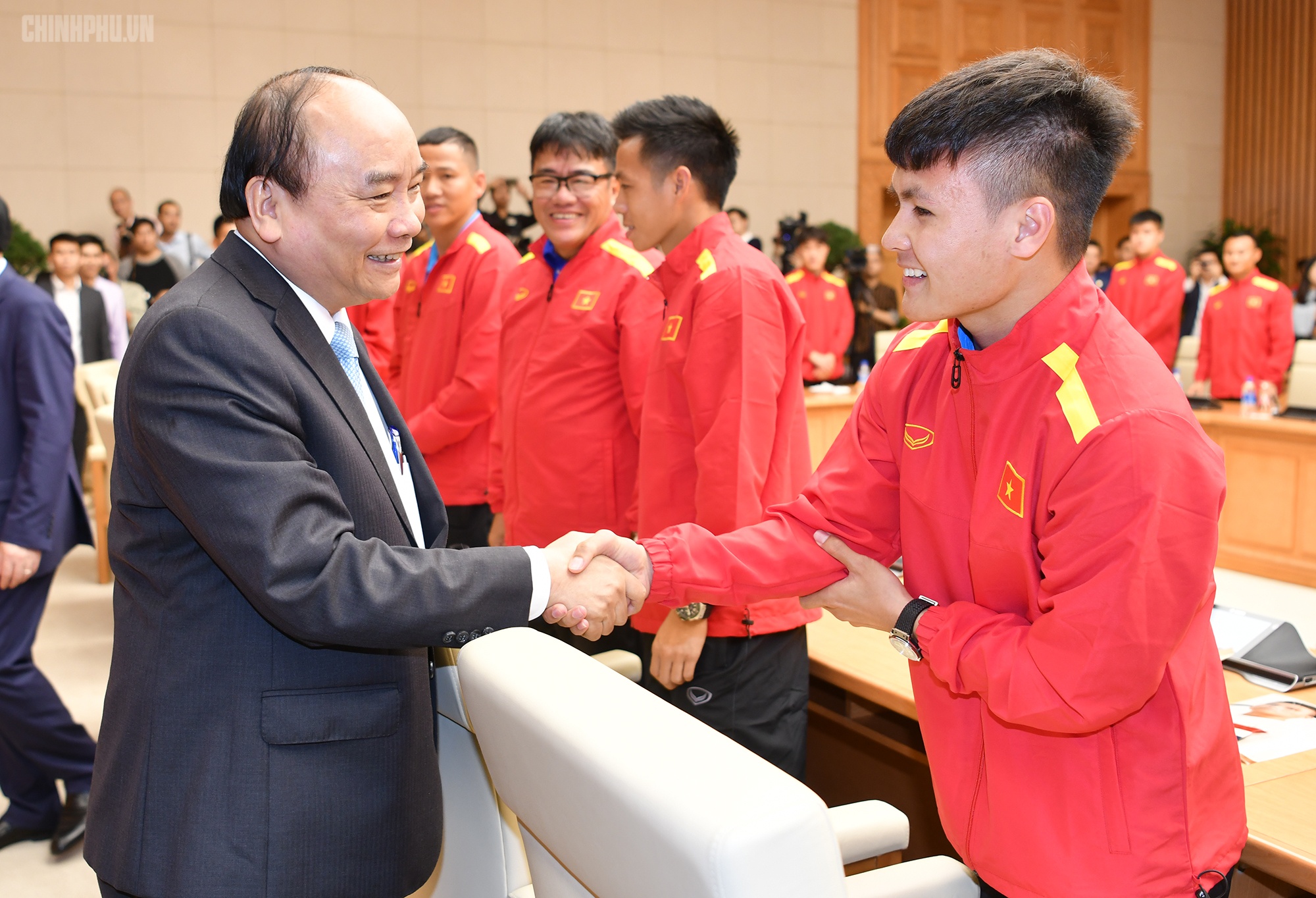 Thủ tướng, đội tuyển Việt Nam, HLV Park Hang-seo, AFF Cup 2018 ảnh 4 Thu tuong, doi tuyen Viet Nam, HLV Park Hang-seo, AFF Cup 2018 anh 4